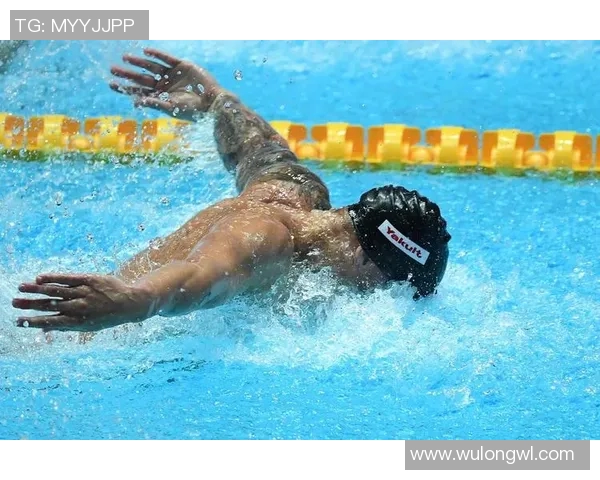 蝶泳动作解析与技巧提升方法：从入水到出水的全程要点与训练技巧